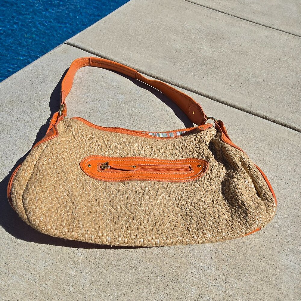 Stone Mountain Leather & Jute Shoulder Bag, medium sized. Great condition.